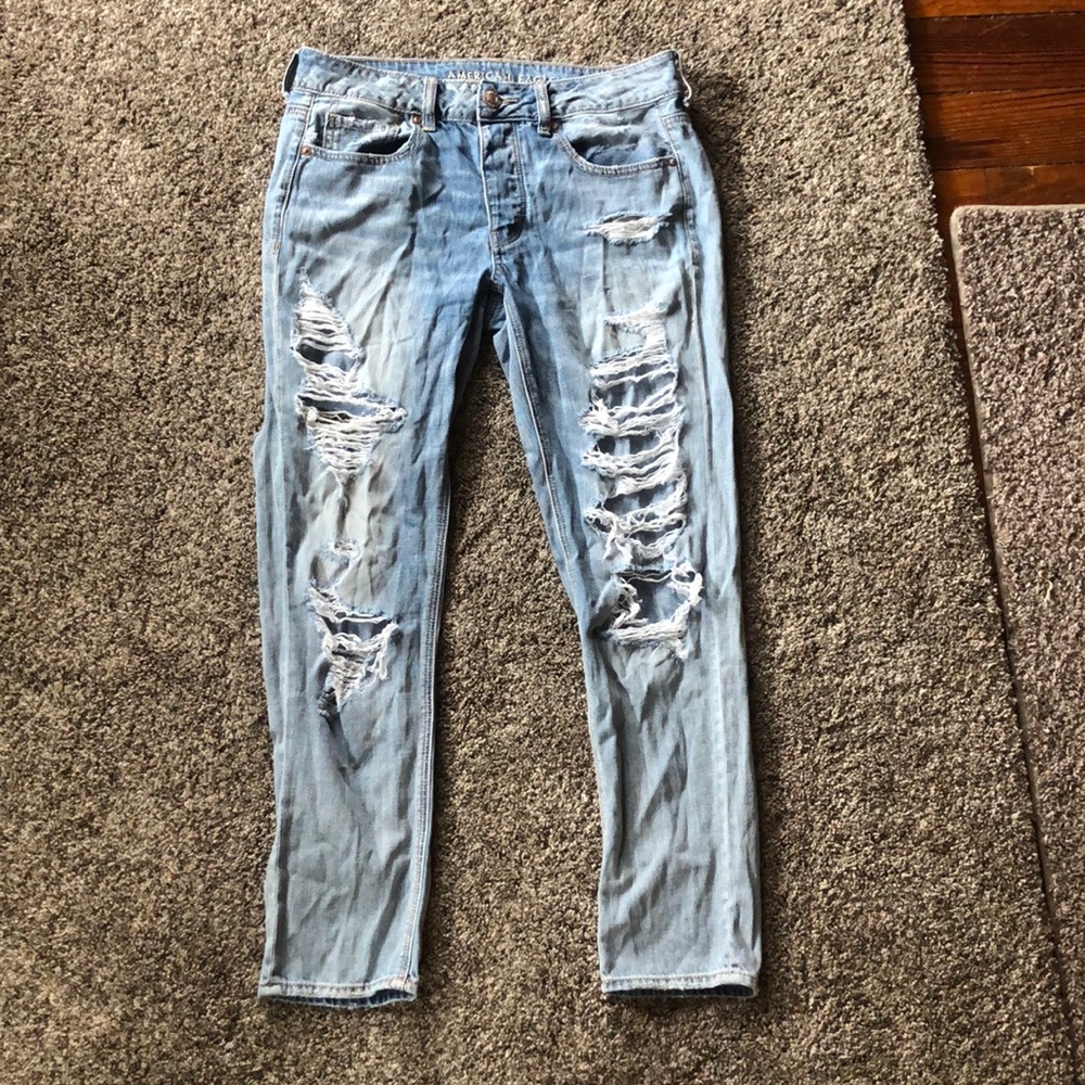 Boyfriend Jeans AE size 6 high waisted